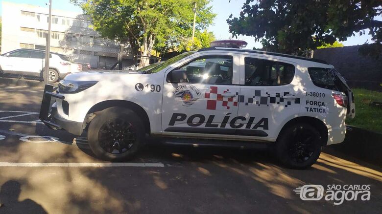 Procurado por roubo é preso pela PM - Crédito: Maycon Maximino