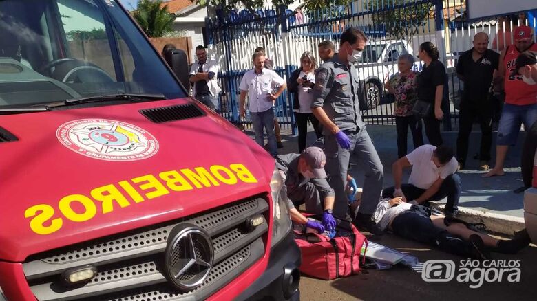 Motociclista sofre fratura exposta na perna após colisão em São Carlos - Crédito: Maycon Maximino