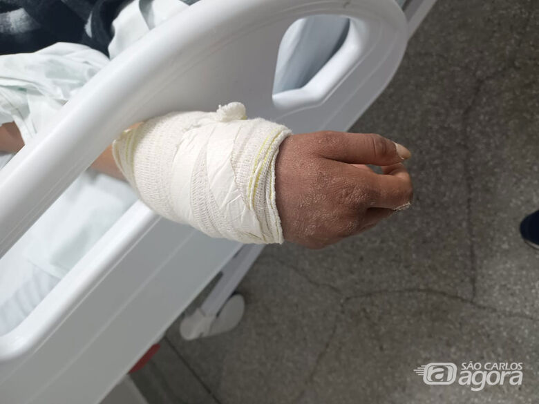 Por ter surtos diários, jovem com esquizofrenia está amarrado, mas tem vaga em hospital psiquiátrico: aguarda carta de internação compulsória - Crédito: Arquivo Pessoal