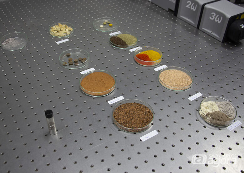 Novo modelo é capaz de quantificar mercúrio em chorume de aterro sanitário e em amostra certificada de solo - Crédito: Guilherme Lima