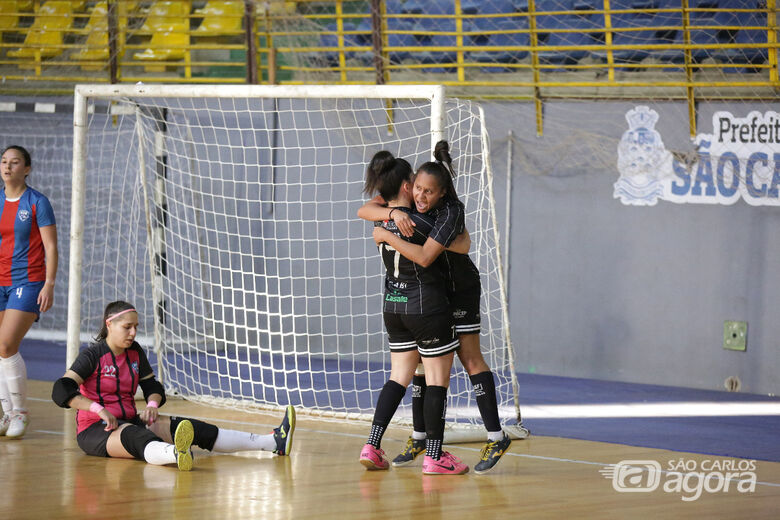 Disputas de pênaltis e goleadas marcam início do Torneio de Aniversário da  Cidade de Futsal – Prefeitura de Caraguatatuba