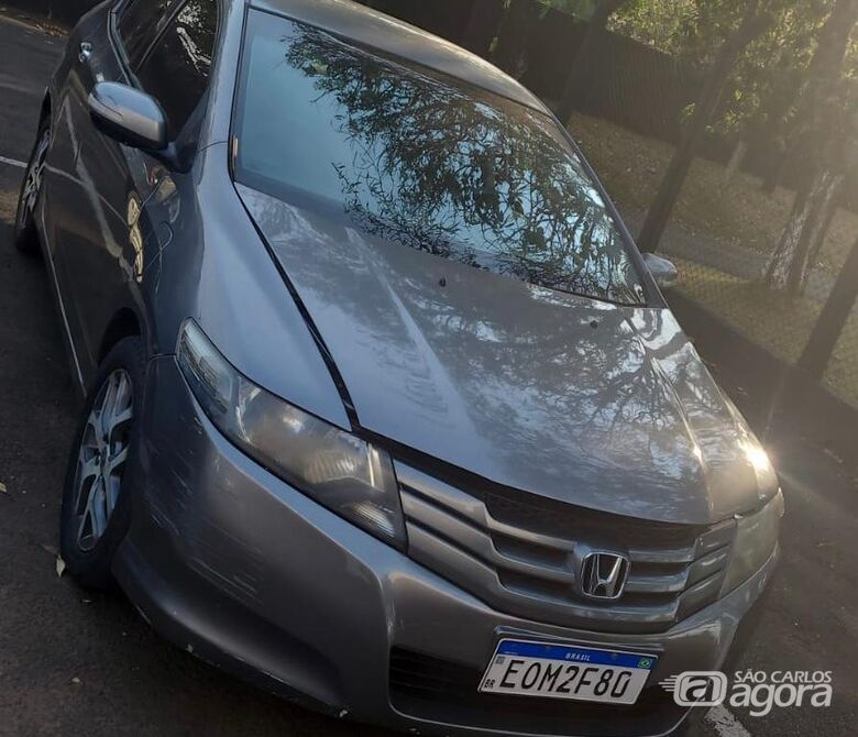 Carro dublê é apreendido no Cruzeiro do Sul -