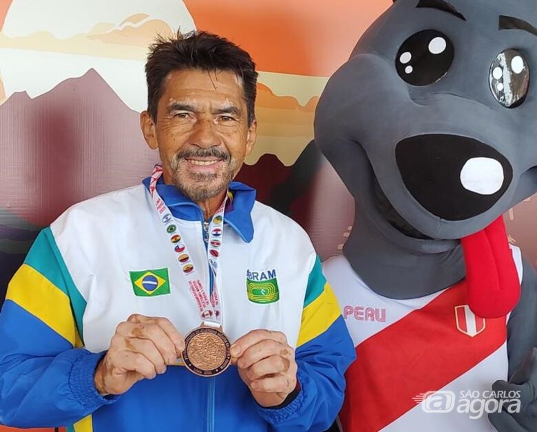 Atleta de São Carlos conquista bronze no Sul-Americano -