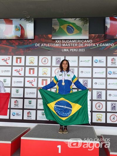 Atleta de São Carlos conquista ouro para o Brasil no Sul-Americano de Atletismo - 