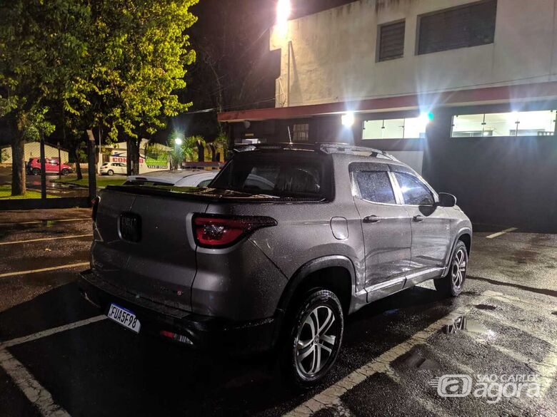 Fiat Toro roubado é apreendido pela PM no Boa Vista - Crédito: Maycon Maximino