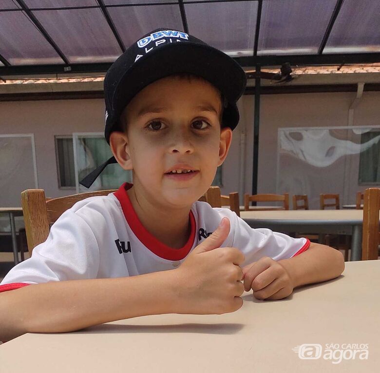 Menino de São Carlos com tumor raro no cérebro luta pela vida; pai pede ajuda - Crédito: arquivo pessoal