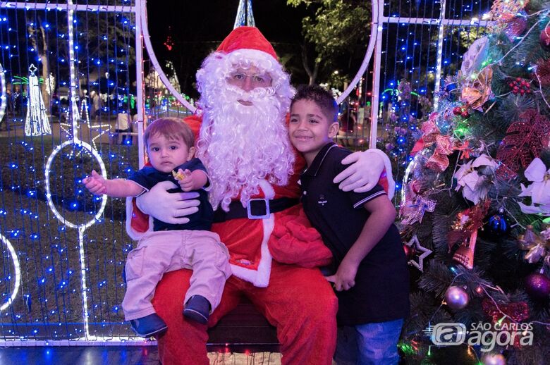 Natal de Luzes & Sons de Ibaté segue neste próximo final de semana, com diversas atrações na Praça Central - Crédito: Divulgação