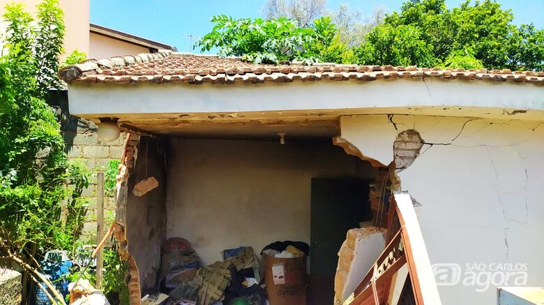 Cômodo ficou parcialmente destruído após a explosão - Crédito: Maycon Maximino