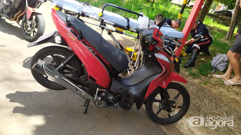 Quadro da moto quebrou após vítima passar sobre um buraco - Crédito: Maycon Maximino