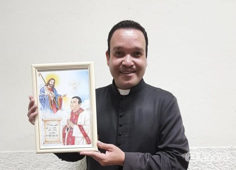 Padre Éverson completa 8 anos de pároco na Paróquia São Miguel - Crédito: arquivo pessoal