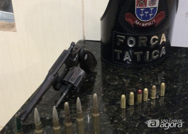 Polícia Militar apreende arma de fogo no Cidade Aracy - 