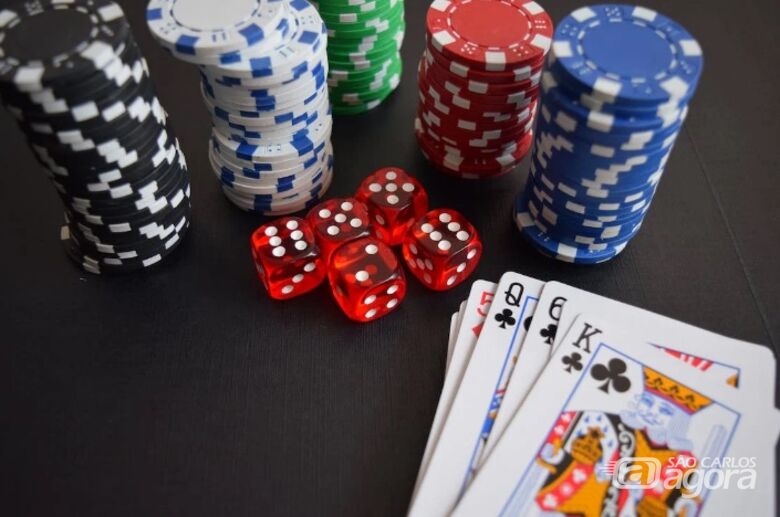 A arte de ler os oponentes do poker ao vivo: dicas para jogar em tempo real - Crédito: Pixabay