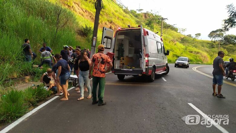 Mãe e filha ficam feridas após acidente na "Serra do Aracy" - Crédito: Maycon Maximino