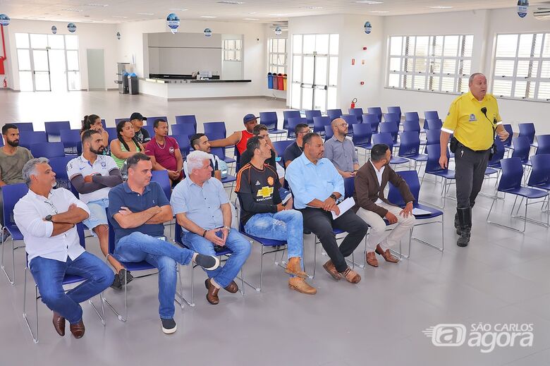 Reunião trata da criação de associação de motoboys em São Carlos - Crédito: Divulgação