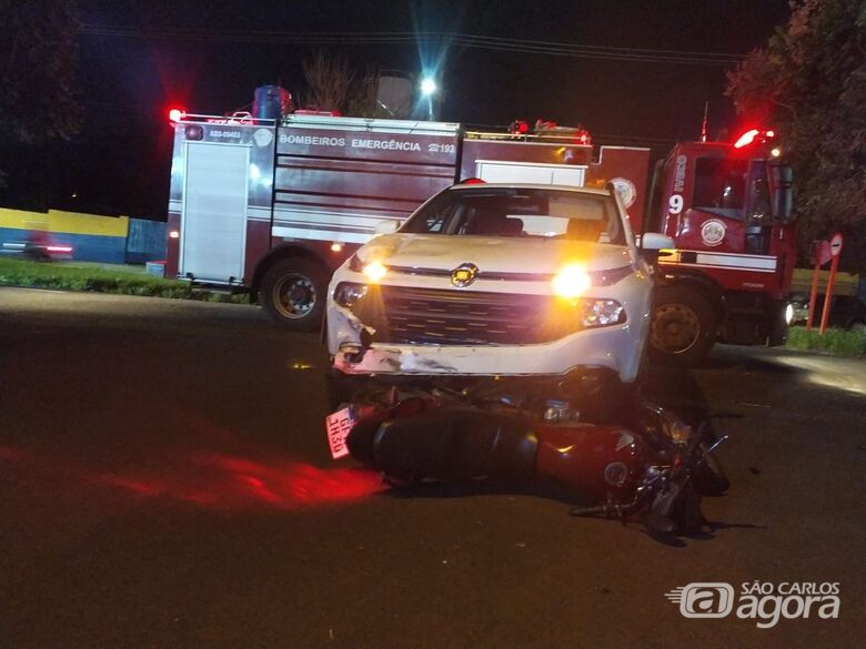 Motociclista é socorrido em estado grave após colisão no Santa Felícia  - Crédito: Maycon Maximino 