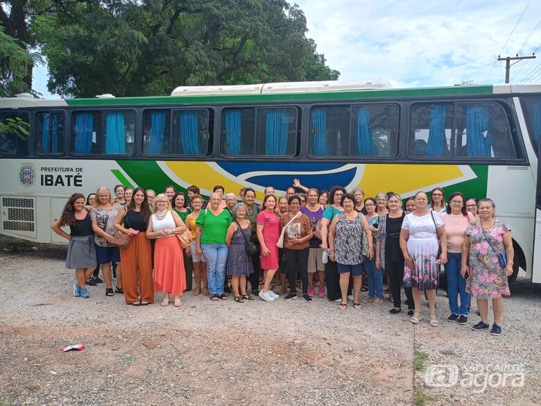 Frequentadores do Centro de Convivência da Melhor Idade de Ibaté visitam Porto Ferreira - Crédito: Divulgação
