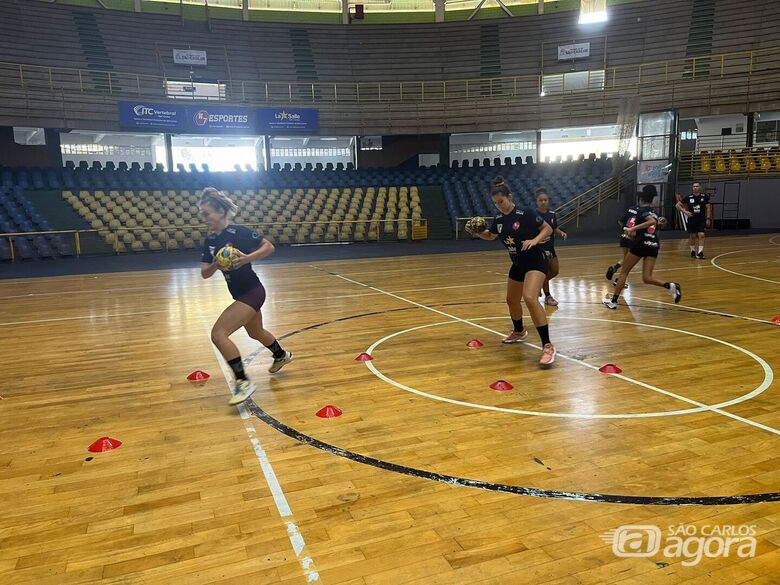 Bem jovem, equipe cadete de handebol feminino busca a primeira vitória na Copa Derla - Crédito: Divulgação