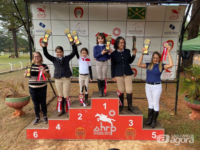 Hipismo são-carlense brilha na III Etapa da Copa SHRP na cidade de Ribeirão Preto - Crédito: divulgação