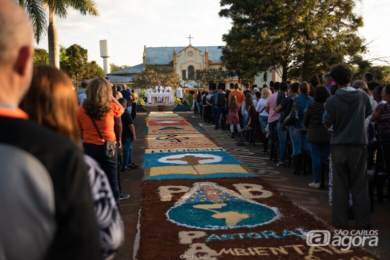 Tapete de Corpus Christi estará aberto a visitação pública até às 16h - Crédito: Divulgação