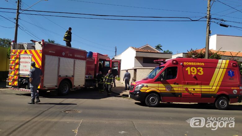 Bombeiros controlaram a situação e evitaram um possível incêndio - Crédito: Maycon Maximino