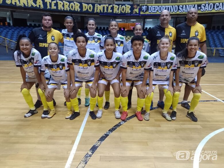 Leoas pegam Pitangueiras na estreia da Copa Record - Crédito: Divulgação