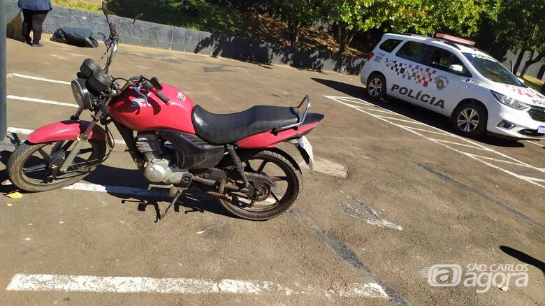 A moto utilizada pelo criminoso: várias chácaras furtadas no 29 - Crédito: Maycon Maximino