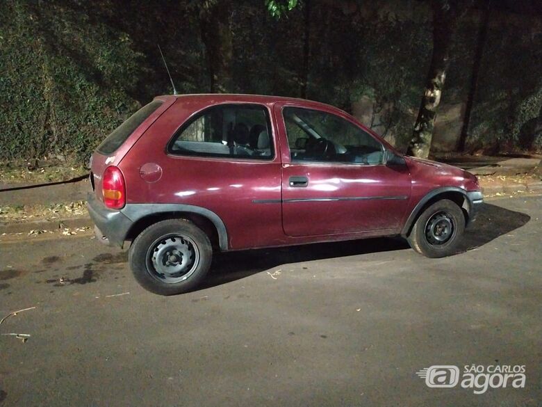 Veículo estava estacionado na Avenida Maranhão, no Jardim Pacaembu - Crédito: Maycon Maximino