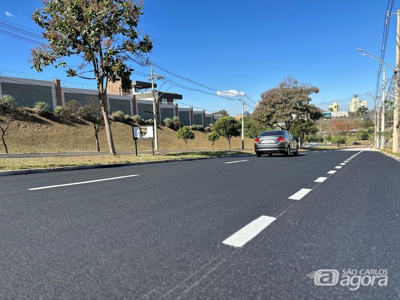 Avenida Bruno Ruggiero Filho ganha reforço no pavimento dos corredores de ônibus - Crédito: Divulgação