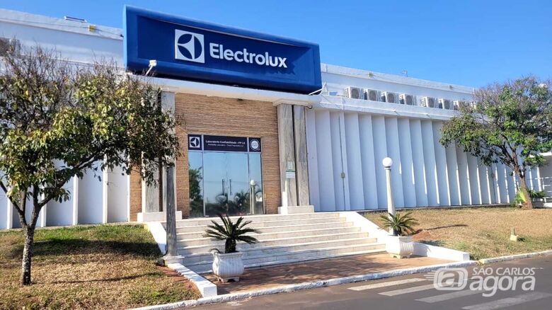 Electrolux São Carlos se tornou a mais moderna do grupo com investimentos de meio bilhão - Crédito: SCA