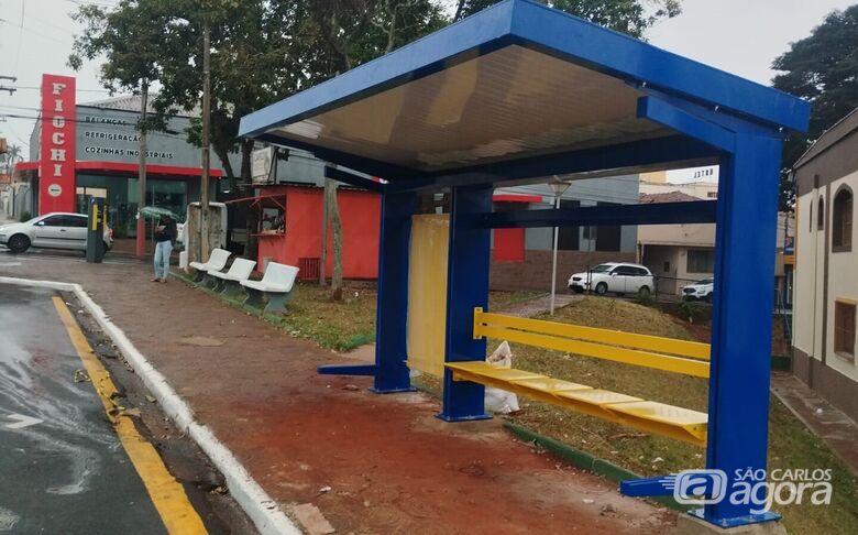 Novo abrigo em ponto de ônibus - Crédito: divulgação