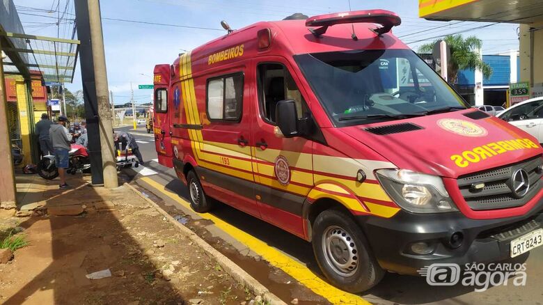 Vítima foi socorrida pelo Corpo de Bombeiros - Crédito: Maycon Maximino