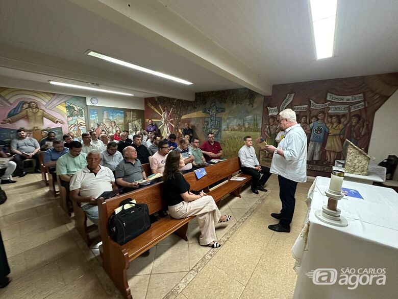 Em encontro com padres, Newton Lima fala sobre dívida de São Carlos - 