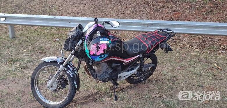 Pedestre morre atropelado por moto na SP-127 - 