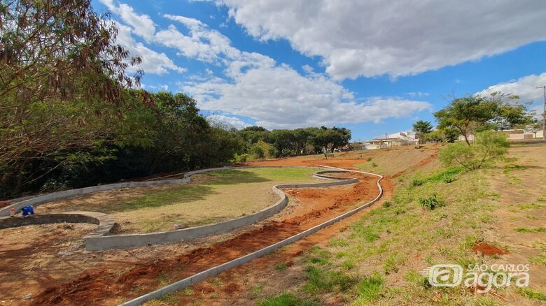 Prefeitura inicia construção da praça da Acisc nas confluências do Jardim Brasil e Cardinali - Crédito: Divulgação