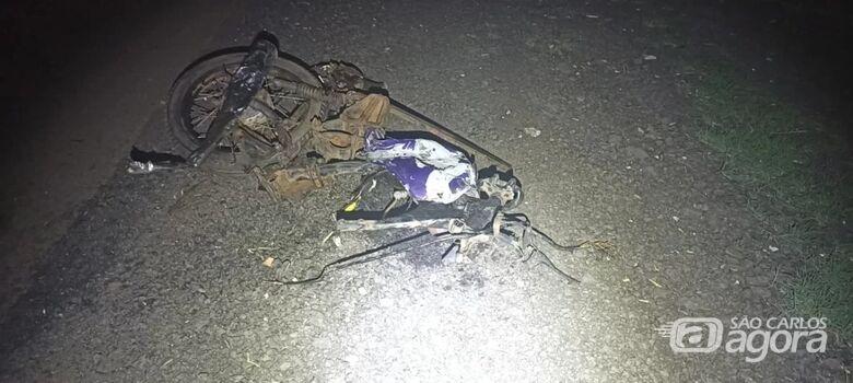 Motociclista perde a vida em acidente na Washington Luís  - Crédito: Foto Amaury Jr. Matão Urgente