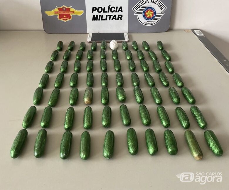 Boliviano é preso com 70 cápsulas de cocaína dentro do estômago na SP-318 - Crédito: PMRV