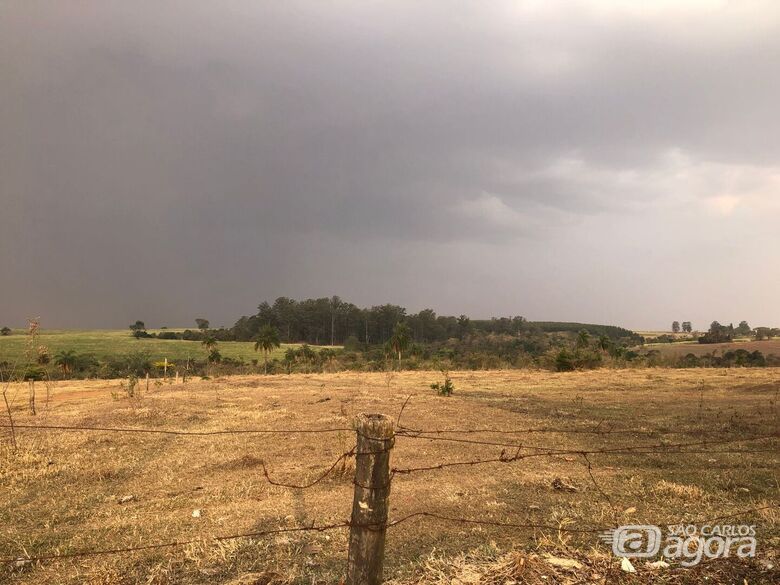 Chuva forte na área rural de São Carlos - Crédito: Gabriel Henrique