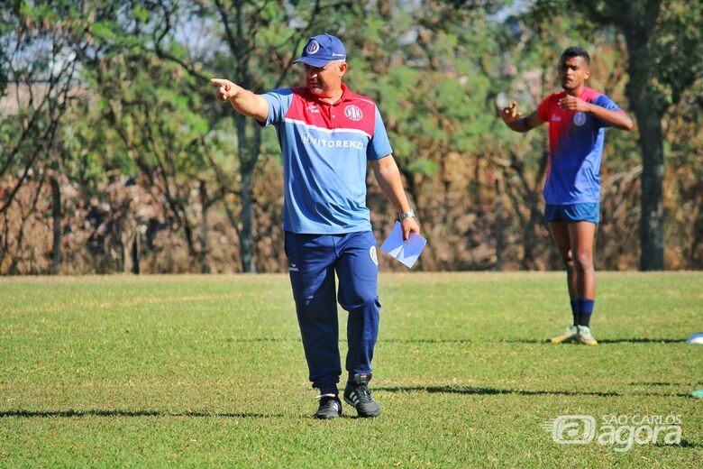 Grasseli teve vida curta no Grêmio: oito jogos e apenas uma vitória - Crédito: Fernando Zanderin Júnior