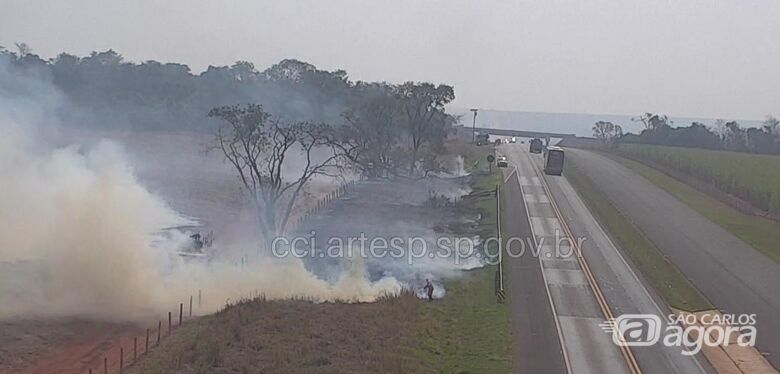 Incêndios atingem margens de rodovias na região - 