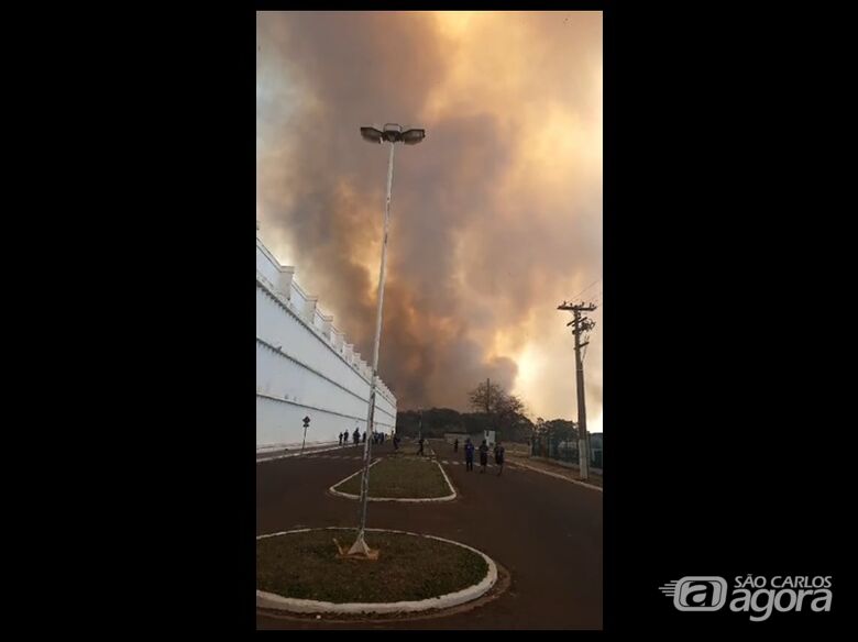 Agora: Incêndio de grandes proporções na região da Latam - 