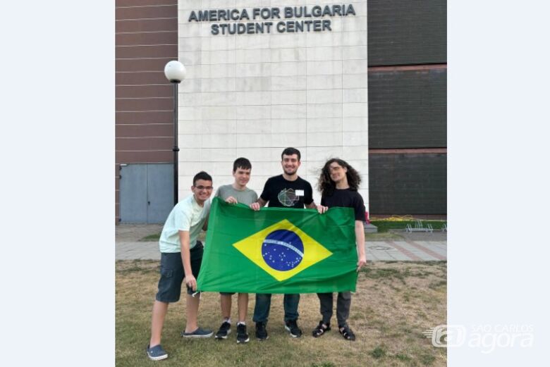 Equipe do ICMC é formada por estudantes que fazem parte do grupo de extensão NEMO - Crédito: Divulgação Nemo (ICMC/USP)