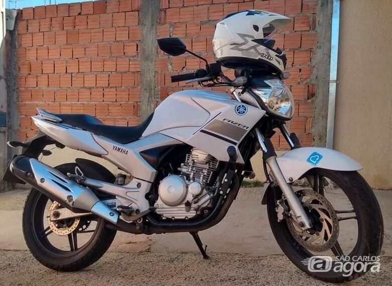 Moto é furtada na Vila Nery, proprietário pede ajuda - 