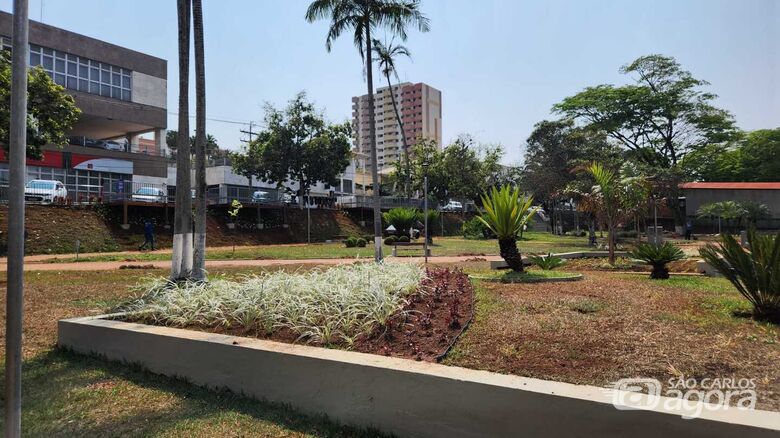 Obras de revitalização da praça Voluntários da Pátria estão sendo concluídas - Crédito: Divulgação