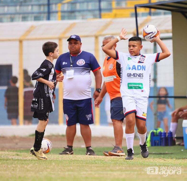 Dodô preparou as equipes sub11 e sub12 do Grêmio para os desafios no Paulista - Crédito: Jhonatan Celestino