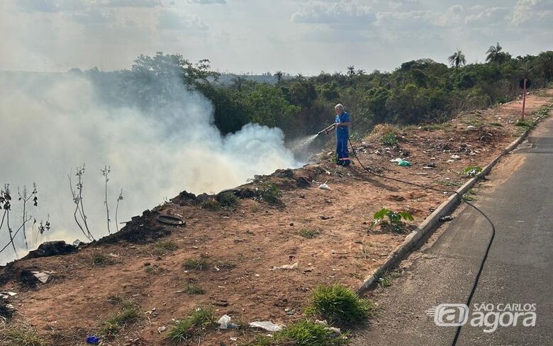 Defesa Civil combate queimada - 