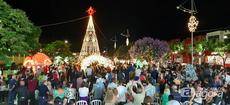 A decoração do "Mundo Encantado do Natal da ACISC": decoração e iluminação especiais para atrair público - Crédito: Miltinho Marqueti 