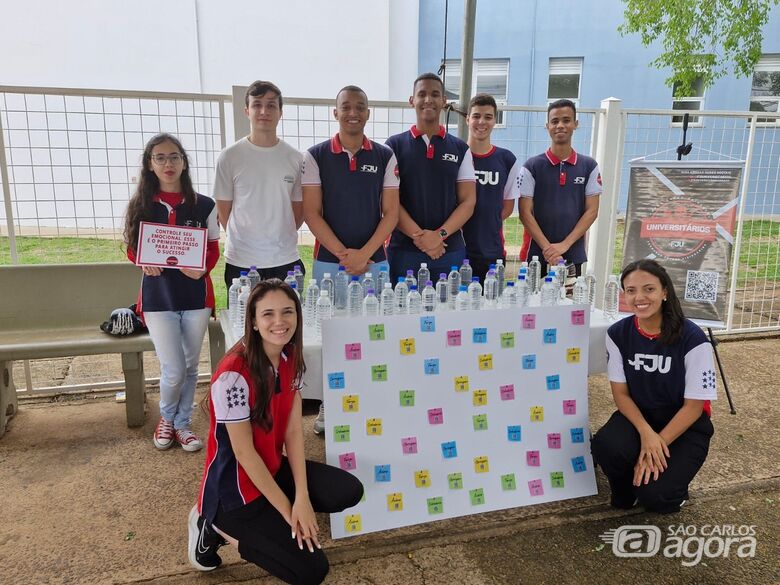 Universitários da Universal promovem ação para encorajar participantes do Enem  - 