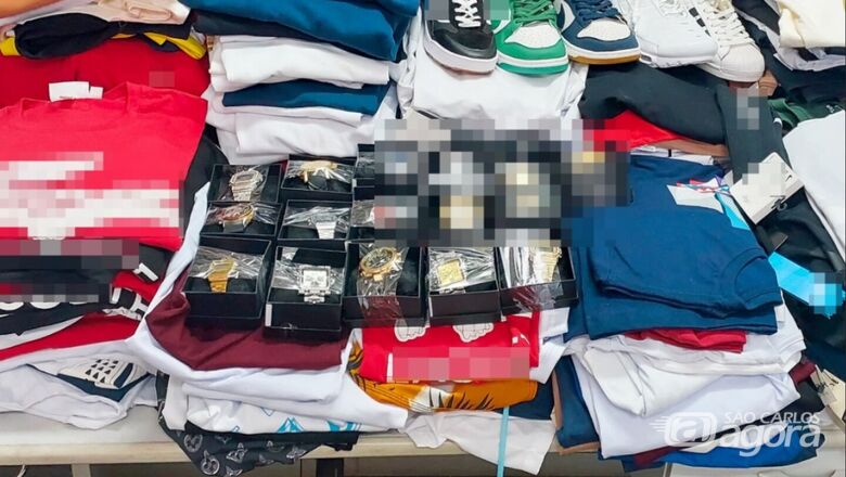 Roupas apreendidas em falso outlet - 