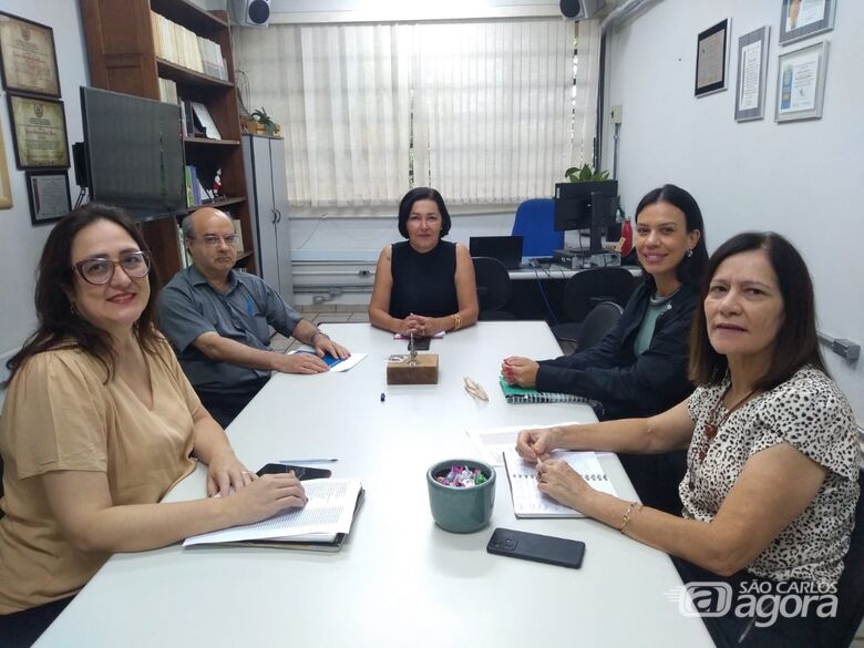 Reunião debate horário de trabalho dos professores - Crédito: Divulgação