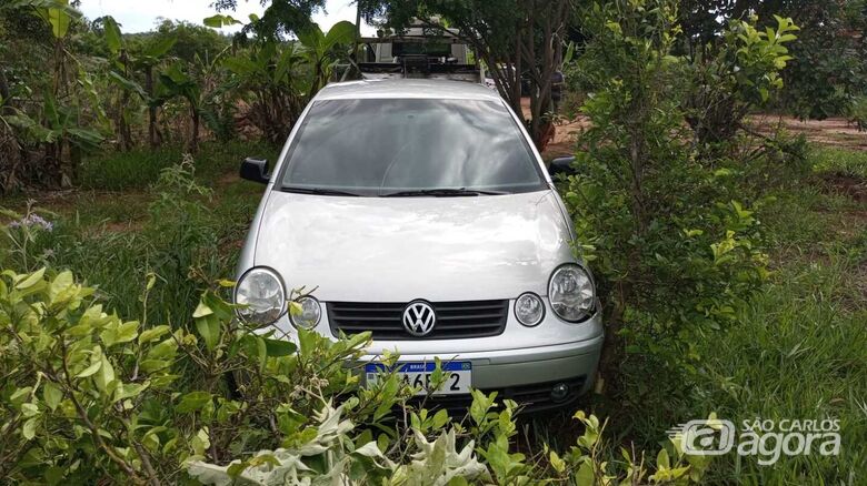 Carro foi achado no Assentamento Capão das Antas - Crédito: Maycon Maximino